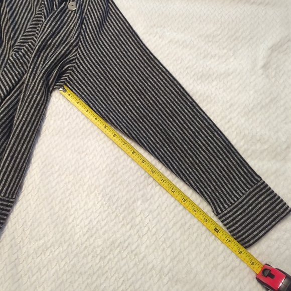 Jones New York Sweater Cardigan Flowy Gray Black Striped Women's Plus Size 1X - Picture 6 of 7